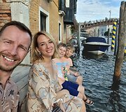Matīss Zemītis elektromobiliu leidosi į kelionę po pietų Italiją