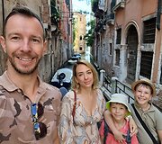 Matīss Zemītis elektromobiliu leidosi į kelionę po pietų Italiją