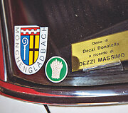 Donatellos Dezzi dovana jos vyro Massimo atminimui: &scaron;is 1968 metų ALFA SPIDER po savininko mirties tapo muziejaus eksponatu. Spidometras rodo 62 539 km ridą, bet gali būti, kad priekyje trūksta skaičiaus &bdquo;1&ldquo;