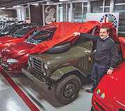 Alfa ekspertas: Lorenzo Ardizio (48 m.), muziejaus ekspertas, stovi &scaron;alia italų karinio džipo Alfa Romeo 1900 M