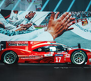 Vilniuje - &bdquo;911 Edition 50 Years Porsche Design&rdquo; ir Le Mano automobilis &bdquo;Porsche 919 Hybrid&ldquo;