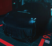 Vilniuje - &bdquo;911 Edition 50 Years Porsche Design&rdquo; ir Le Mano automobilis &bdquo;Porsche 919 Hybrid&ldquo;