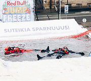  &bdquo;Red Bull Jump & Freeze&ldquo; renginys Vilniuje ant Tauro kalno