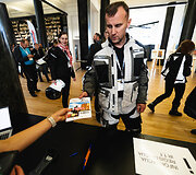 I&scaron; Lietuvos Nacionalinės Martyno Mažvydo bibliotekos startavo kultūrinis ralis &bdquo;Mototourism Sprint Vilnius 700&ldquo;, skirtas Vilniaus jubiliejui.