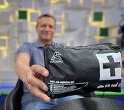 Kaip naudotis naujomis automobilinėmis vaistinėlėmis: 15min studijoje Vitoldas Milius ir Žilvinas Pekarskas