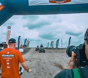 CFMoto Thunder RT fini&scaron;as Breslau ralyje