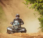 CFMoto Thunder RT fini&scaron;as Breslau ralyje