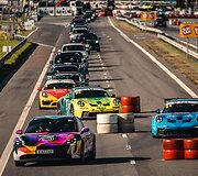 &bdquo;Porsche&ldquo; automobilių paradas, skirtas paminėti &bdquo;Porsche&ldquo; 75 metų įkūrimo sukakčiai