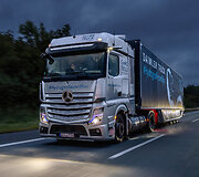 &bdquo;Daimler Truck&ldquo; vandeniliu varomas sunkvežimis &bdquo;GenH2&ldquo; pasiekė naują rekordą