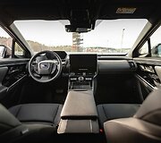 Subaru Solterra ir Toyota bZ4x