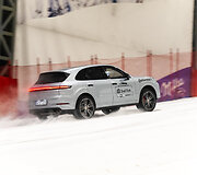 &bdquo;Metų automobilis 2024 m.&ldquo;, bandymuose Druskininkų Snow Arenoje dalyvavo ir Rokas Baciu&scaron;ka