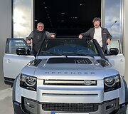 Karolis Rai&scaron;ys ir Žilvinas Pekarskas: paskutiniai &bdquo;Land Rover Defender&ldquo; paruo&scaron;imai Dakaro ralio misijai