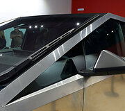 Oficiali &bdquo;Tesla Cybertruck&ldquo; premjera