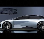 &bdquo;Lexus&ldquo; pristatė ateities modelius