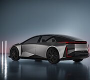 &bdquo;Lexus&ldquo; pristatė ateities modelius