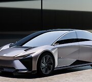 &bdquo;Lexus&ldquo; pristatė ateities modelius