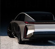 &bdquo;Lexus&ldquo; pristatė ateities modelius