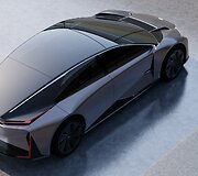 &bdquo;Lexus&ldquo; pristatė ateities modelius