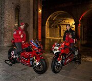 &bdquo;Ducati&ldquo; motociklai:  &bdquo;Panigale V4 Bagnaia 2022 World Champion Replica&ldquo; ir &bdquo;Panigale V4 Bautista 2022 World Champion&ldquo;