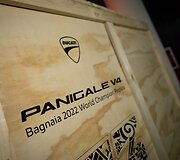 &bdquo;Ducati&ldquo; motociklai:  &bdquo;Panigale V4 Bagnaia 2022 World Champion Replica&ldquo; ir &bdquo;Panigale V4 Bautista 2022 World Champion&ldquo;