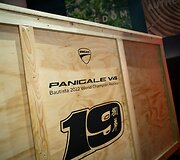 &bdquo;Ducati&ldquo; motociklai:  &bdquo;Panigale V4 Bagnaia 2022 World Champion Replica&ldquo; ir &bdquo;Panigale V4 Bautista 2022 World Champion&ldquo;