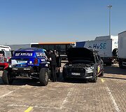 Dakaro automobiliai Janbu (Yanbu) uoste