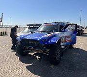 Dakaro automobiliai Janbu (Yanbu) uoste