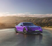 &bdquo;Porsche&ldquo; pristatė keturvietį &bdquo;Taycan Turbo GT&ldquo; ir dvivietį &bdquo;Turbo GT&ldquo; su &bdquo;Weissach&ldquo; paketu.