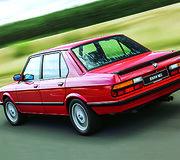 M klasės BMW istorija, BMW M5