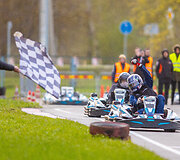 9 valandų i&scaron;tvermės varžybos kartingais Bačiūnų kartodrome