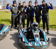 9 valandų i&scaron;tvermės varžybos kartingais Bačiūnų kartodrome