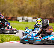 9 valandų i&scaron;tvermės varžybos kartingais Bačiūnų kartodrome