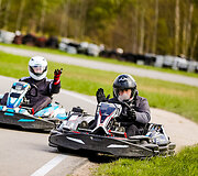 9 valandų i&scaron;tvermės varžybos kartingais Bačiūnų kartodrome