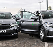 &bdquo;Motus Auto&ldquo; Valstybinei mi&scaron;kų urėdijai perdavė 88 elektromobilius &bdquo;&Scaron;koda Enyaq&ldquo;