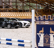 &bdquo;Metų automobilis 2025 m.&ldquo; konkurso dalyviai arklio jėgas skaičiavo &bdquo;Royal horse resort&ldquo;