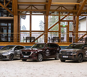 &bdquo;Metų automobilis 2025 m.&ldquo; konkurso dalyviai arklio jėgas skaičiavo &bdquo;Royal horse resort&ldquo;