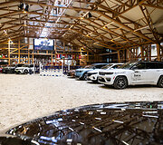 &bdquo;Metų automobilis 2025 m.&ldquo; konkurso dalyviai arklio jėgas skaičiavo &bdquo;Royal horse resort&ldquo;