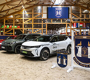 &bdquo;Metų automobilis 2025 m.&ldquo; konkurso dalyviai arklio jėgas skaičiavo &bdquo;Royal horse resort&ldquo;