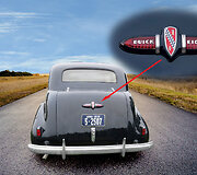 6. Pirmieji gamykliniai lempiniai posūkio žibintai - 1939 m. Buick Eight automobilio  bagažinės dangčio viduryje. E.E. nuotr