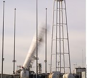 Raketa &bdquo;Antares&rdquo;, kelianti erdvėlaivį &bdquo;Cygnus&ldquo; su Lietuvos palydovais i&scaron; Volopo salos NASA skrydžių centro