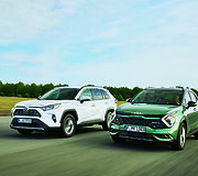 Toyota RAV4 ir KIA Sportage