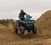 &bdquo;CFMOTO Thunder Racing Team&ldquo; Abu Dabyje startuoja nauju keturračiu