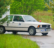Istorinių automobilių festivalis Utenos kra&scaron;to keliais