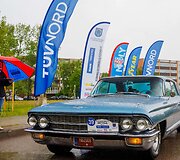Istorinių automobilių festivalis Utenos kra&scaron;to keliais