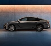 Lexus ES (2025)
