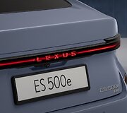 Lexus ES (2025)