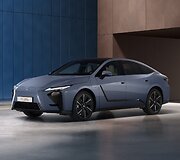 Lexus ES (2025)