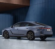 Lexus ES (2025)