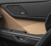 Lexus ES (2025)