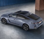 Lexus ES (2025)